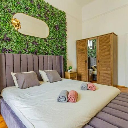 Luxury Apartment By The Famous Vaci Street Budapest Luaran gambar