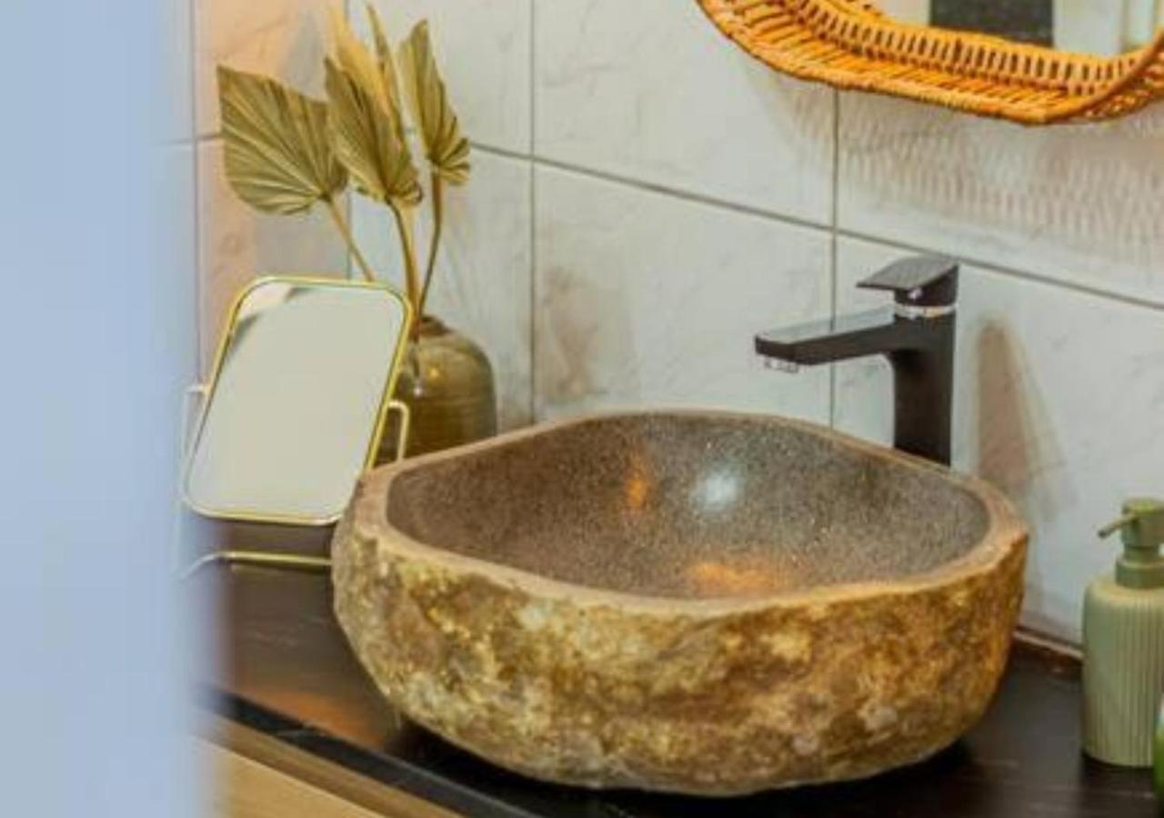 Luxury Apartment By The Famous Vaci Street Budapest Luaran gambar