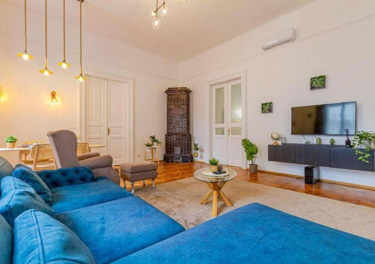 Luxury Apartment By The Famous Vaci Street Budapest Luaran gambar