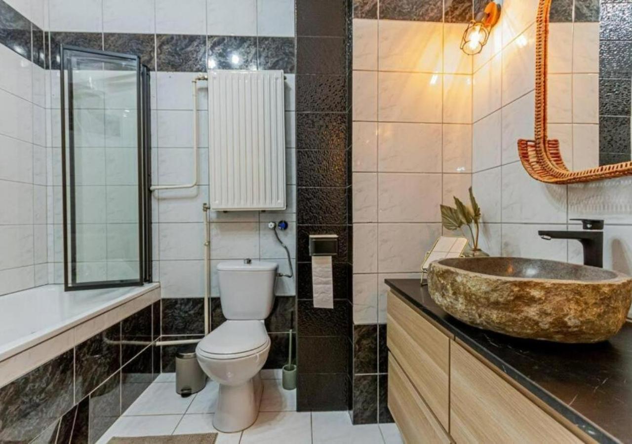 Luxury Apartment By The Famous Vaci Street Budapest Luaran gambar
